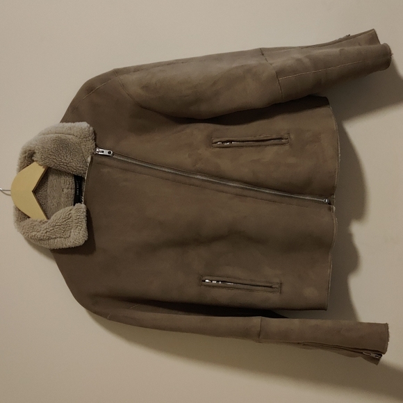 Zara Faux Fur Jacket - Picture 1 of 4